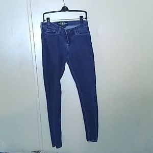 Lucky Brand USA  straight leg Jeans Size 4…